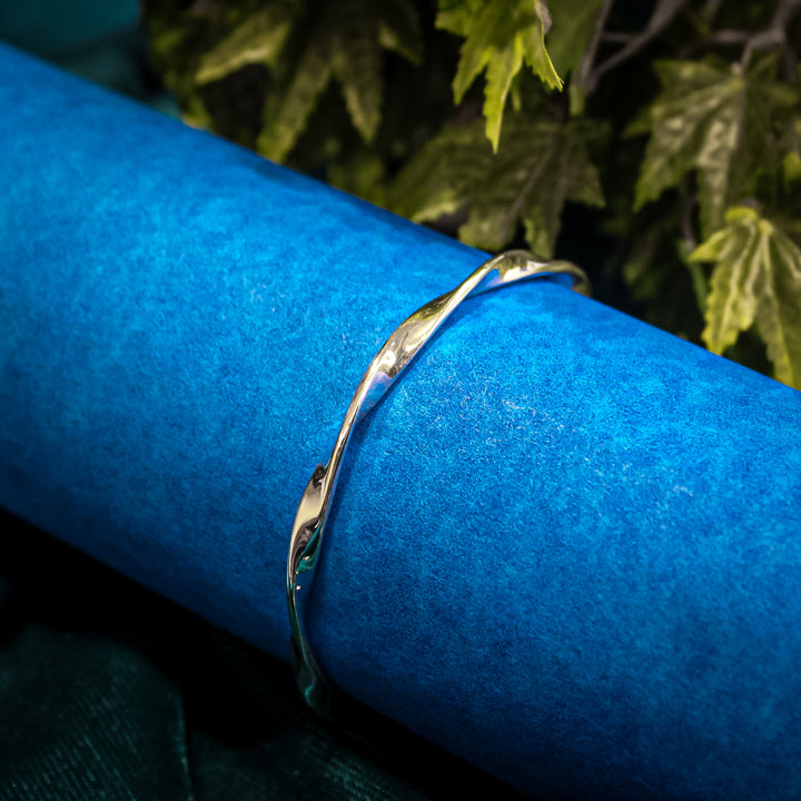 Serene Flow Bangle