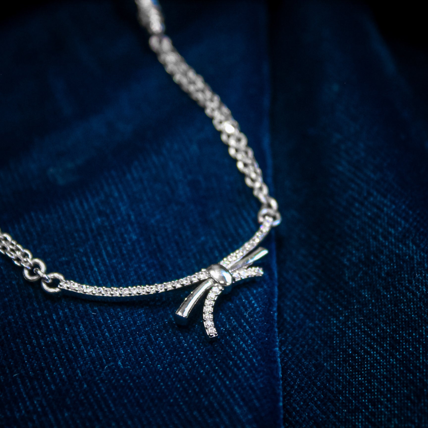 Sleek Bow Mangalsutra