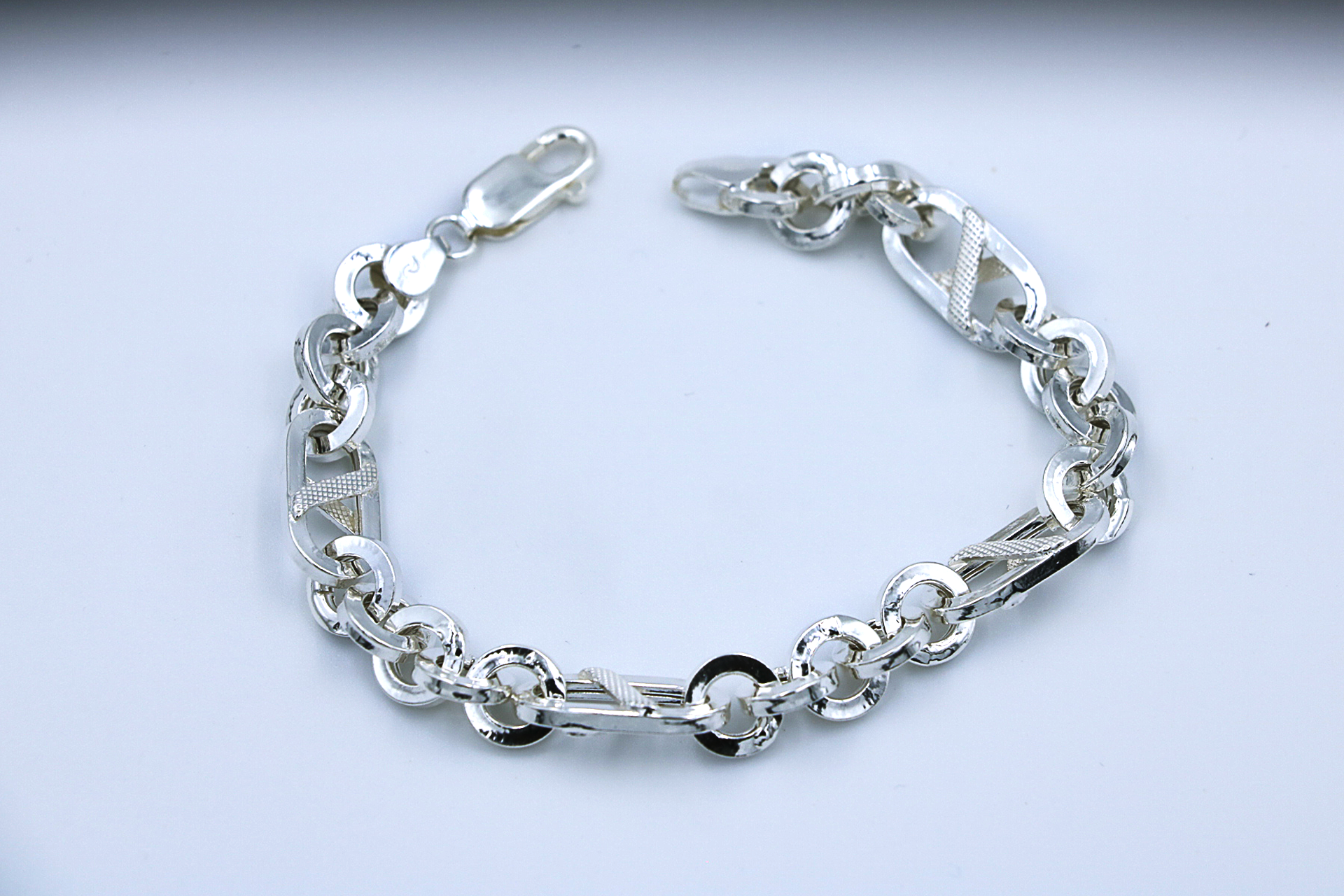 Vexa Link Bracelet