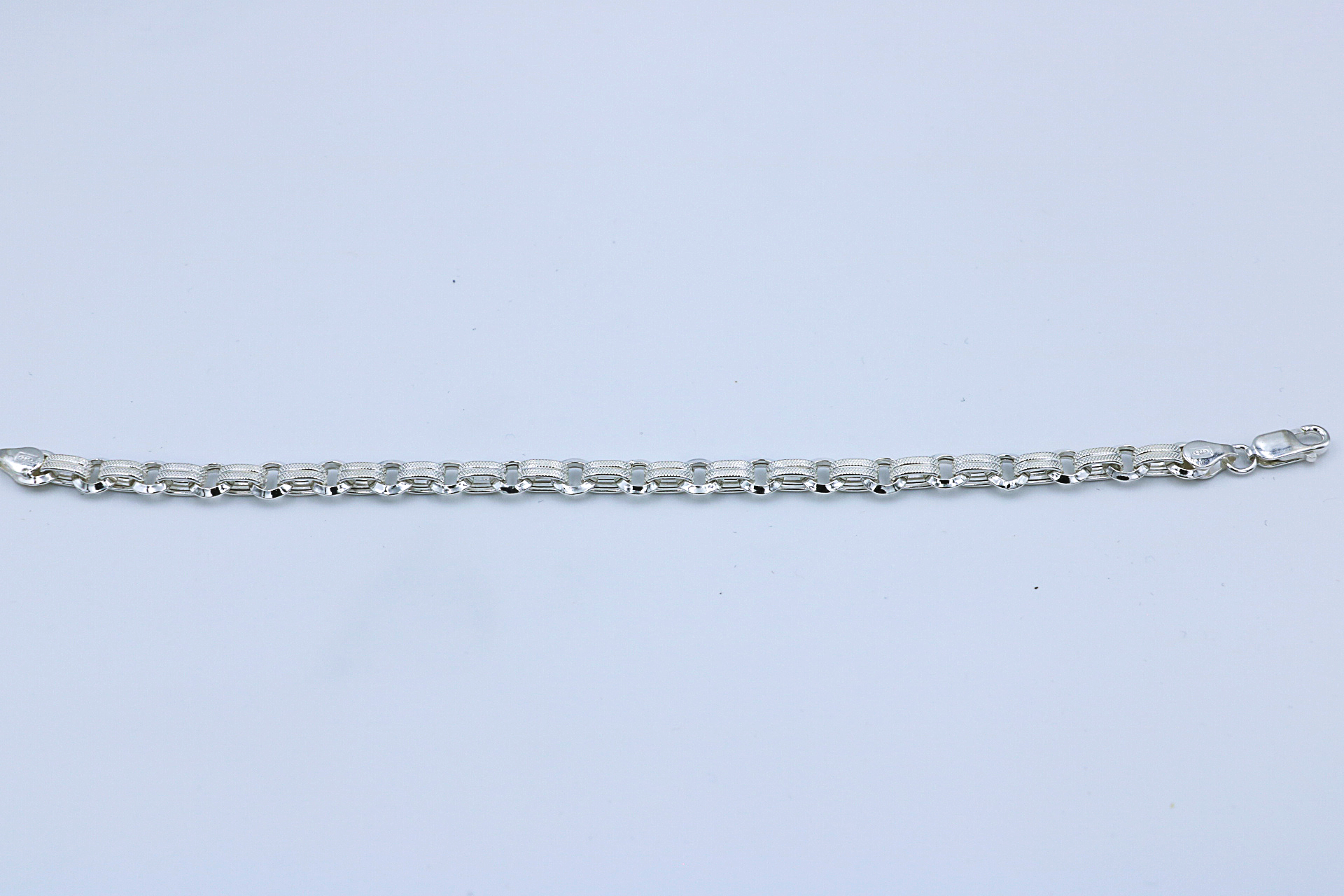 Nexus Chain Bracelet