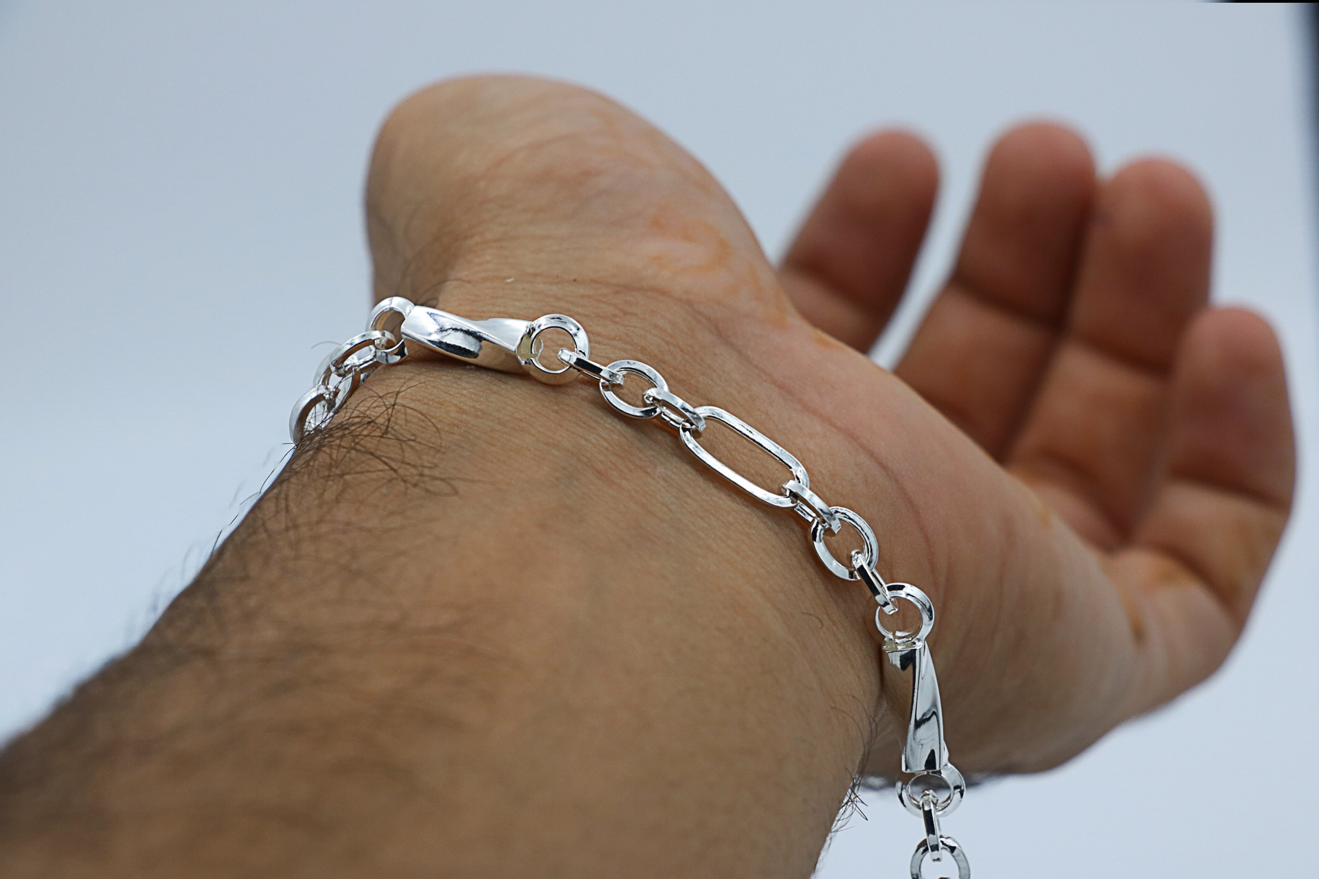 Zephyr Chain Bracelet