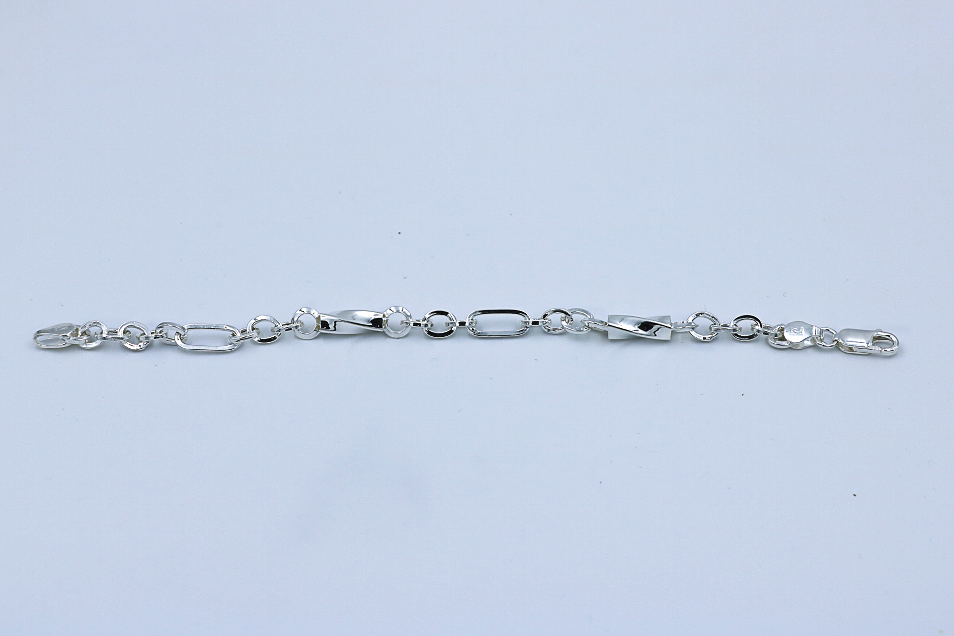 Zephyr Chain Bracelet