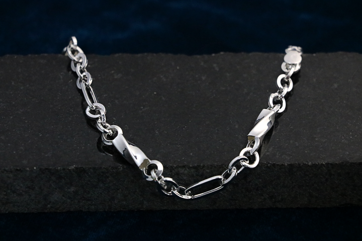 Zephyr Chain Bracelet