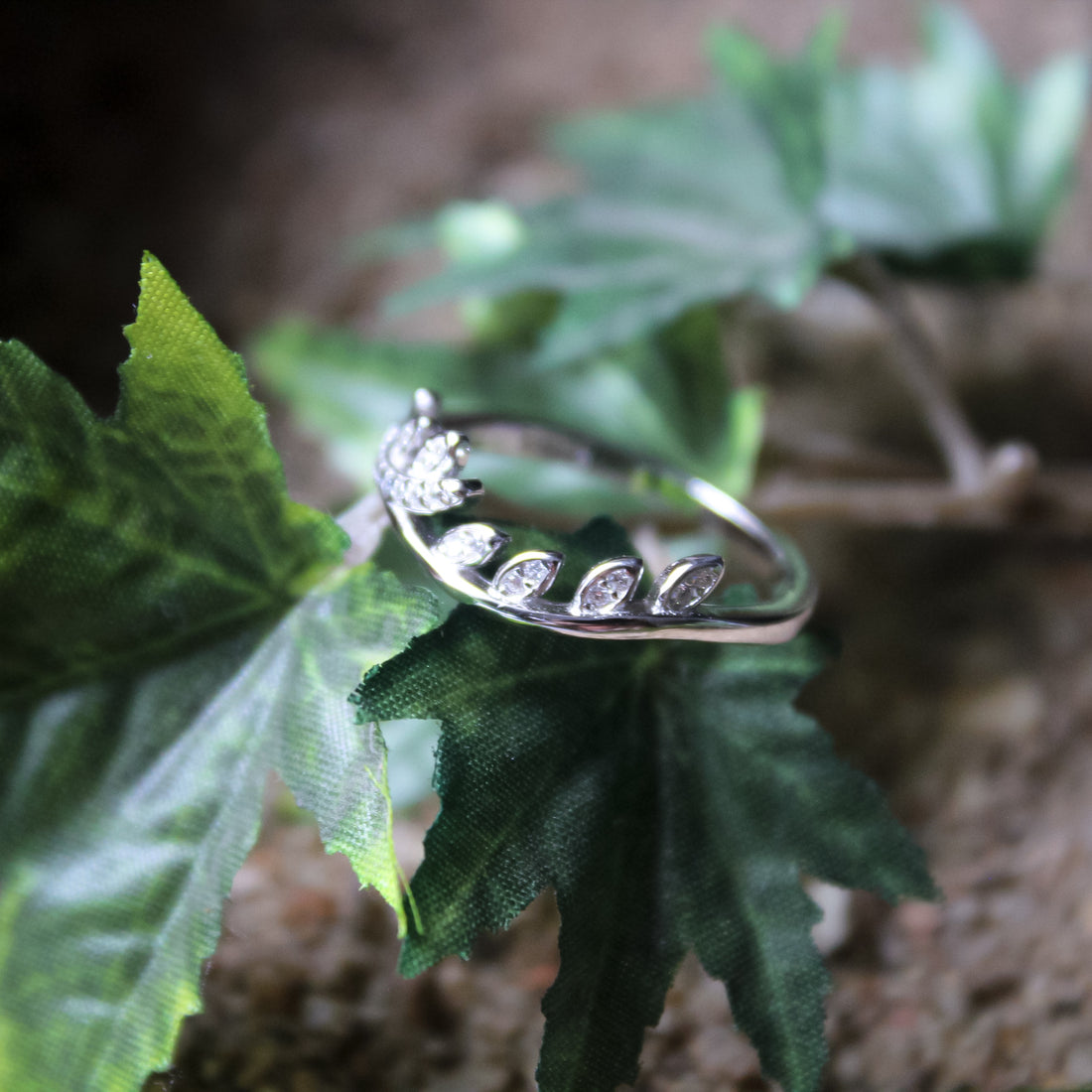 Sylva Arc Ring