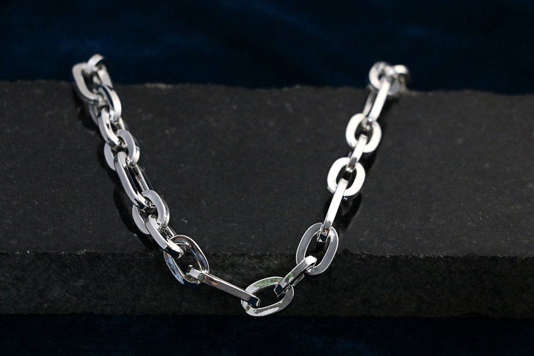 Pulse Oval Bracelet