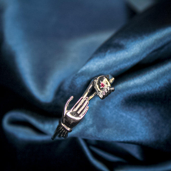 Holda Ring (single piece with detachable hands)