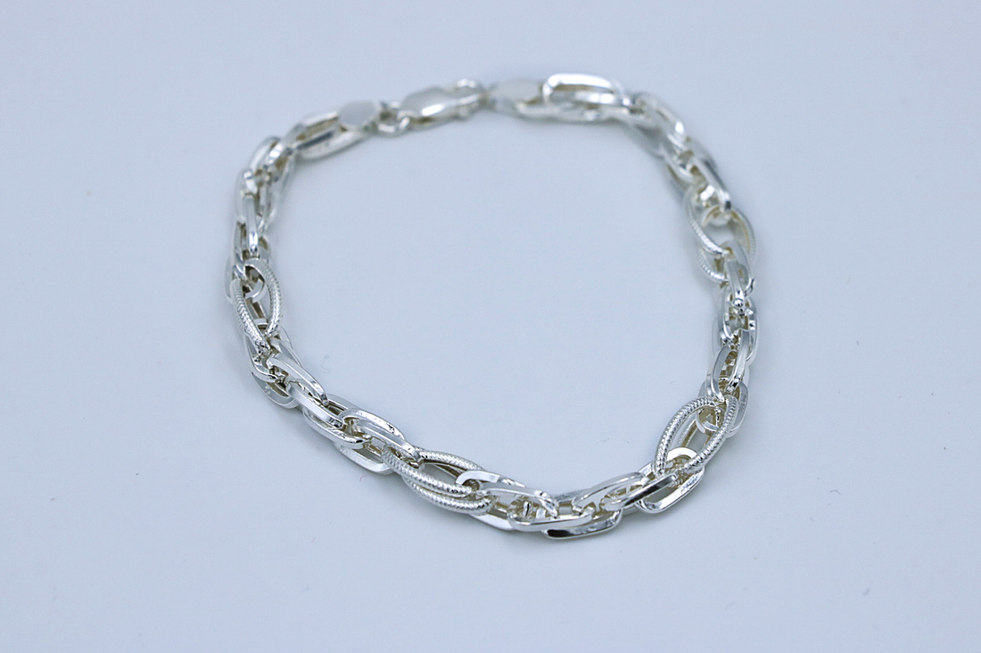 Riven Link Bracelet