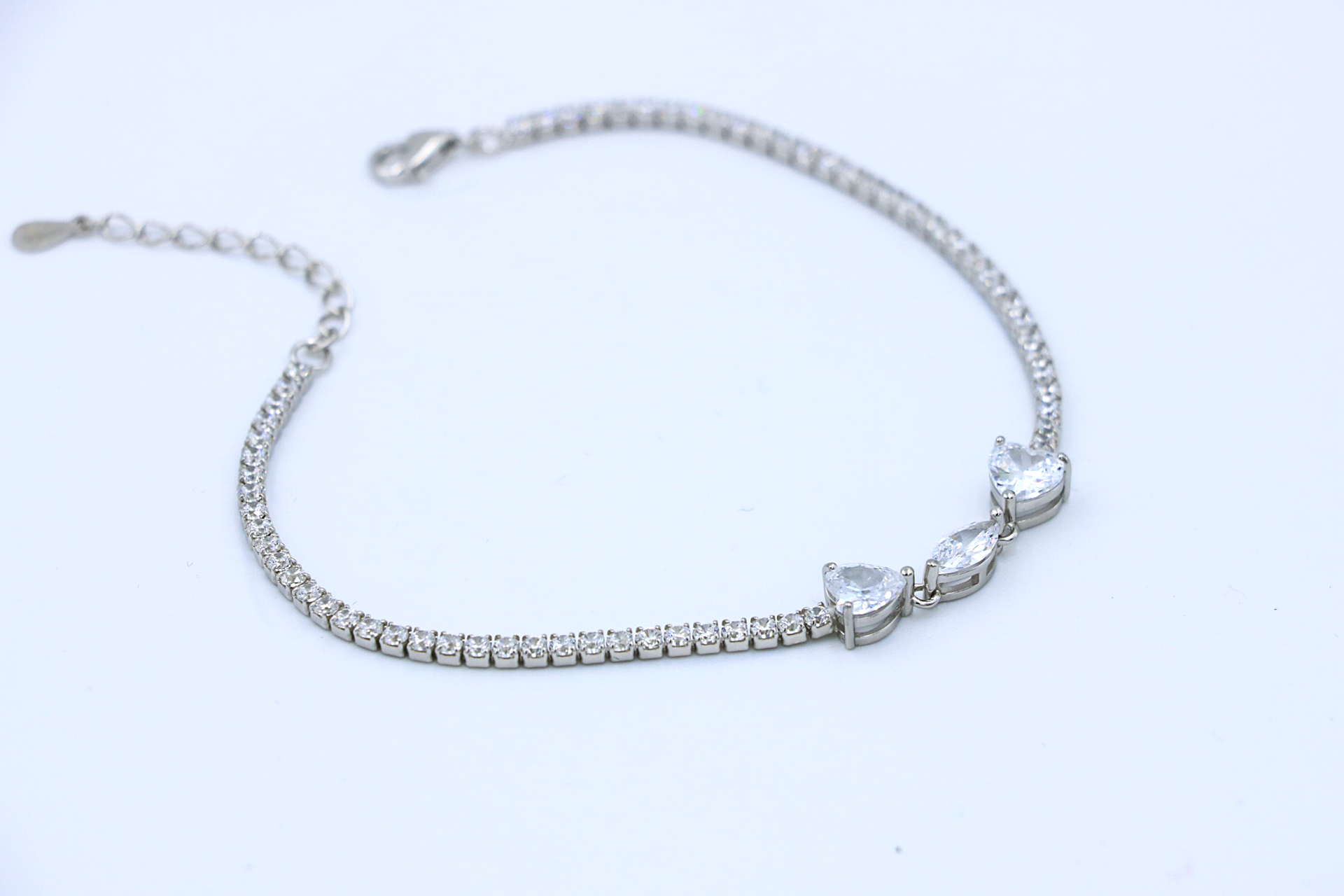 Lira Tear Bracelet