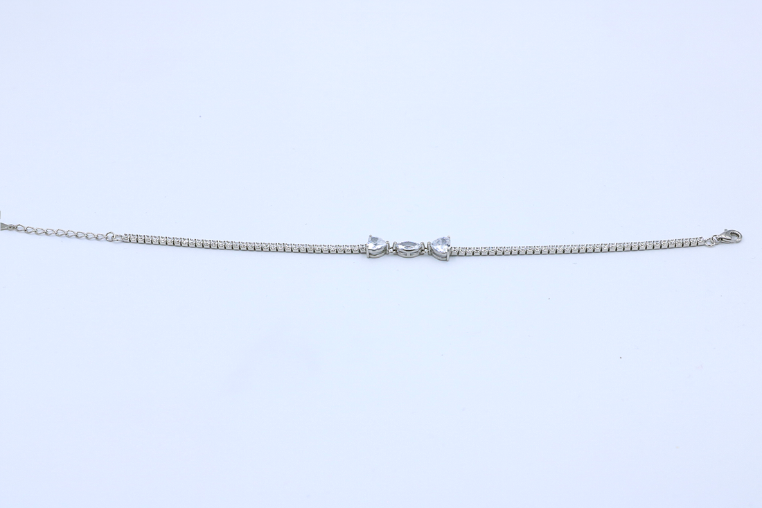 Lira Tear Bracelet