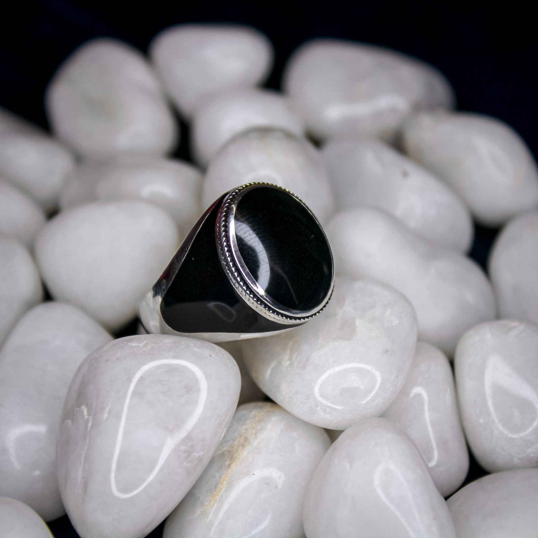 Onyx Oval Signet
