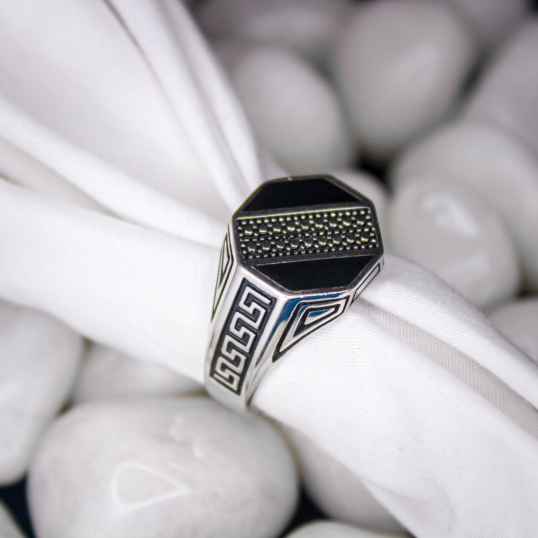 Urban Maze Ring