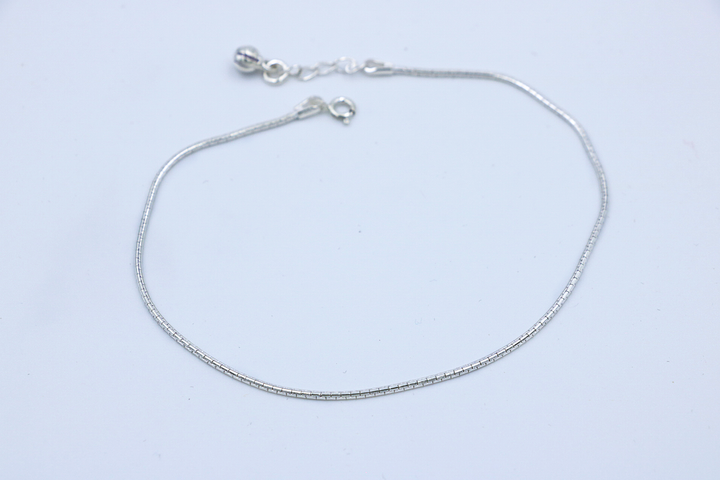 Lissome Thread Anklet