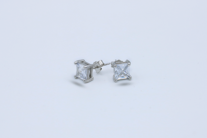 Quor Square Studs