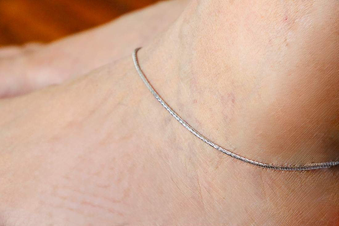 Lissome Thread Anklet