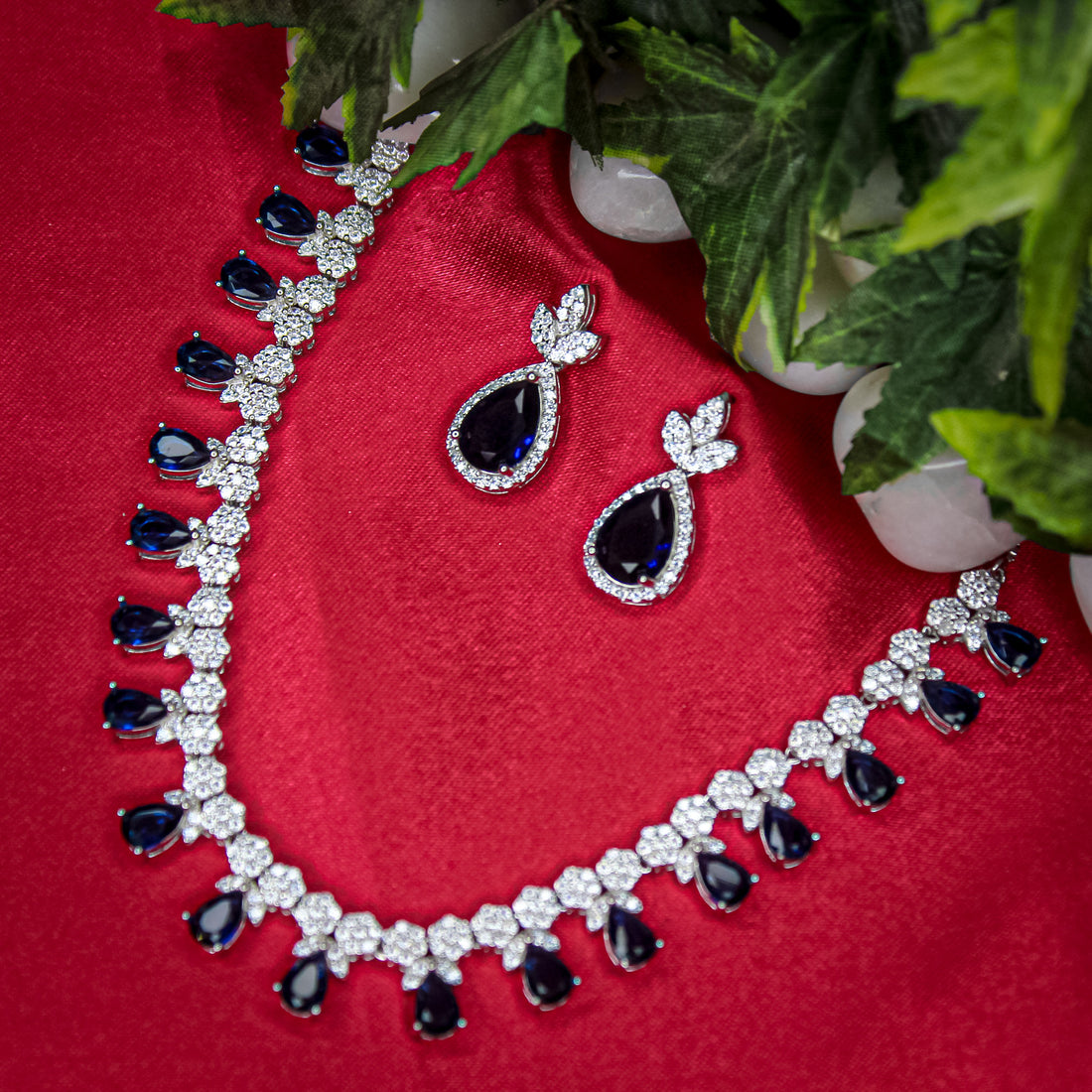 Royal Teardrop Ensemble Set