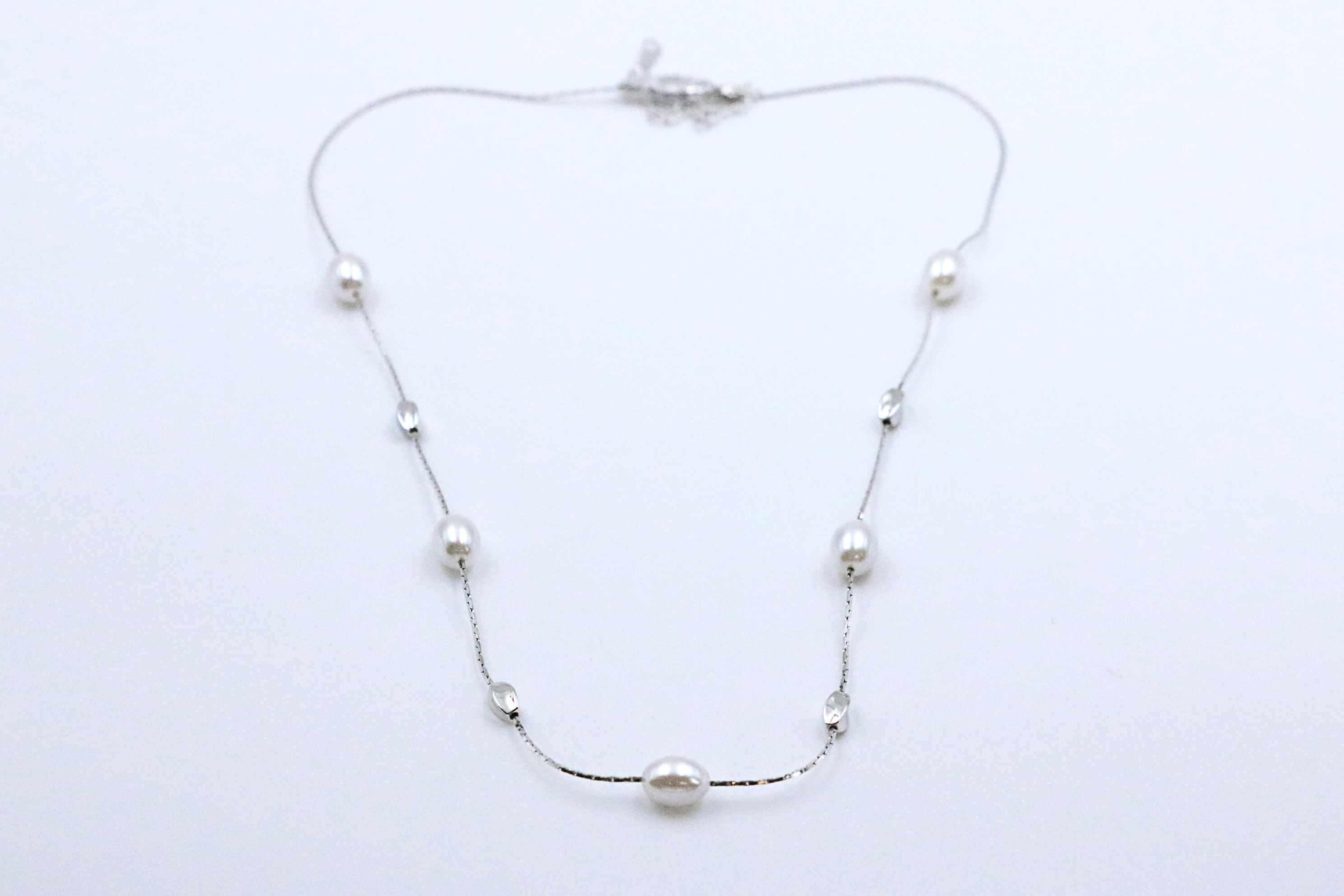 Pearl layered Chain