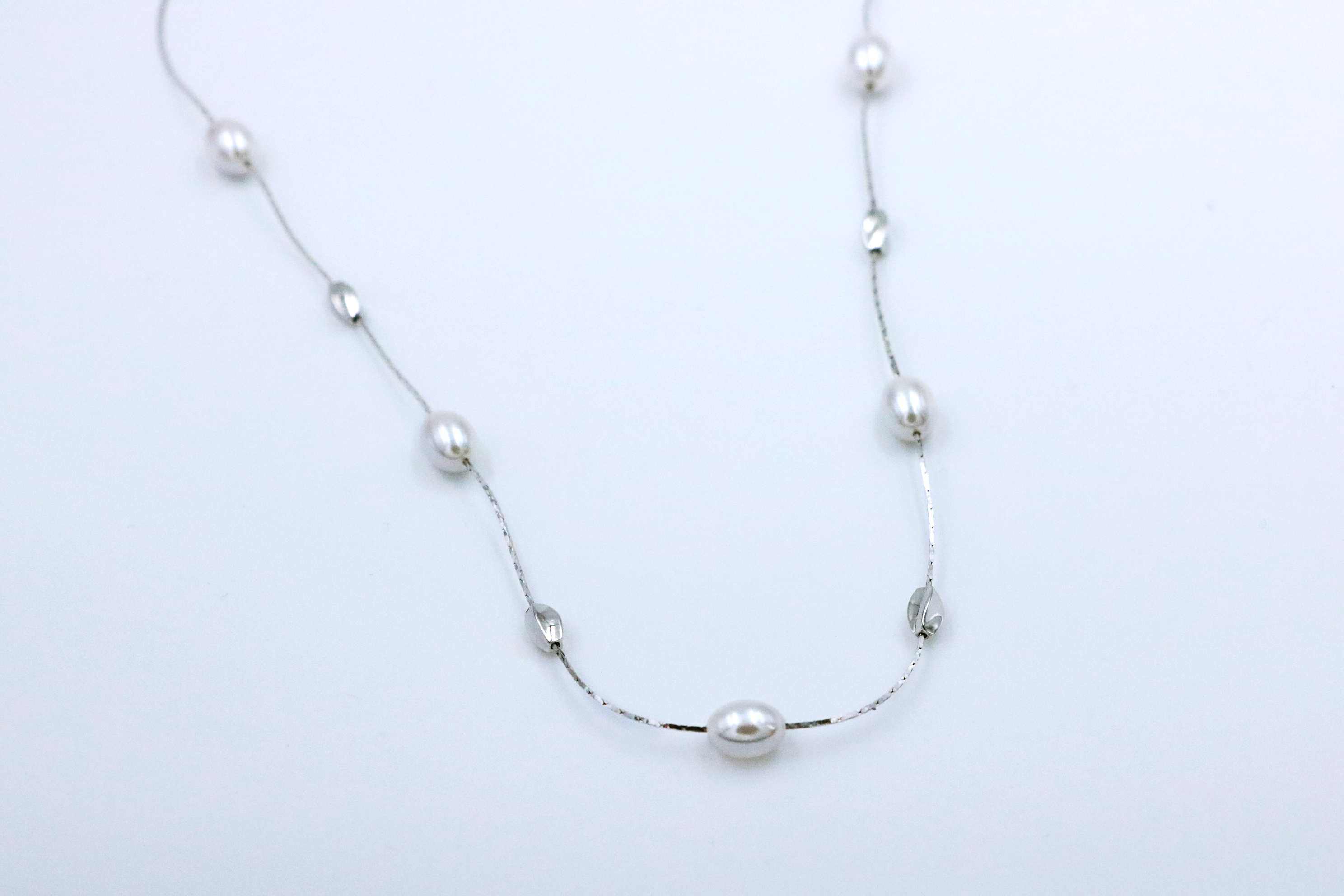 Pearl layered Chain