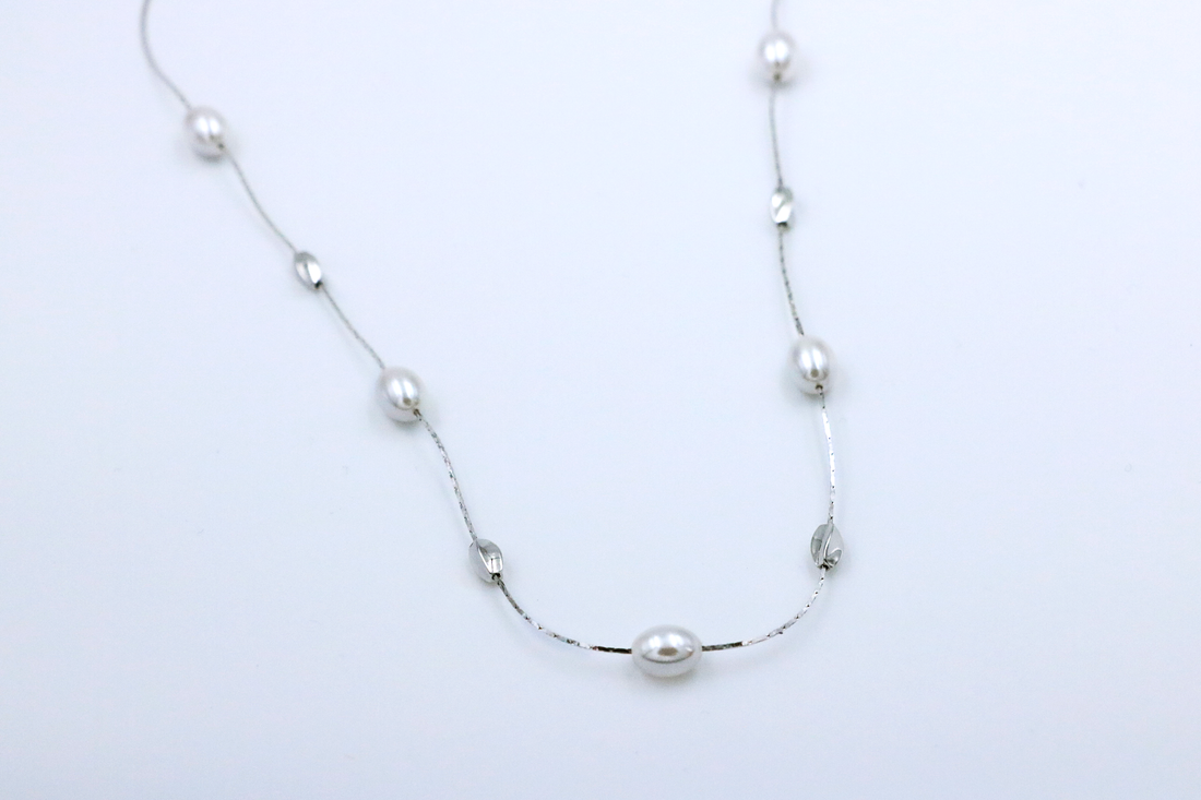 Pearl layered Chain