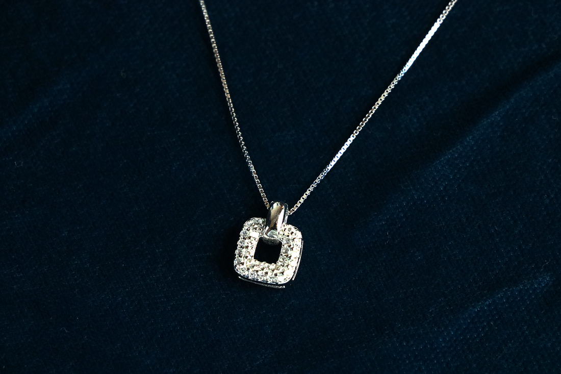 Square Bliss Pendant Chain