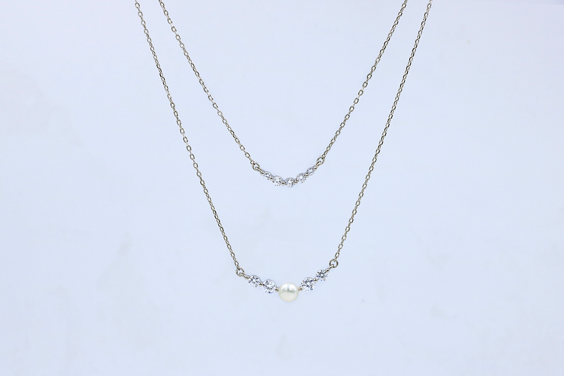 Pearl Curve Duo Pendant Chain