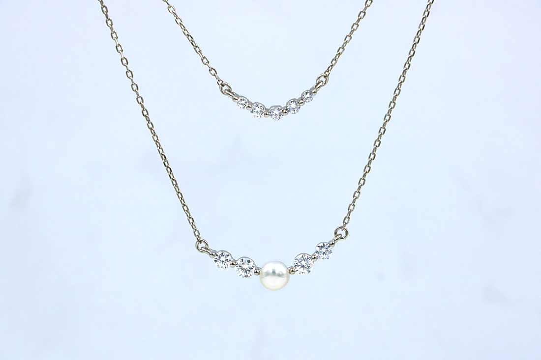 Pearl Curve Duo Pendant Chain