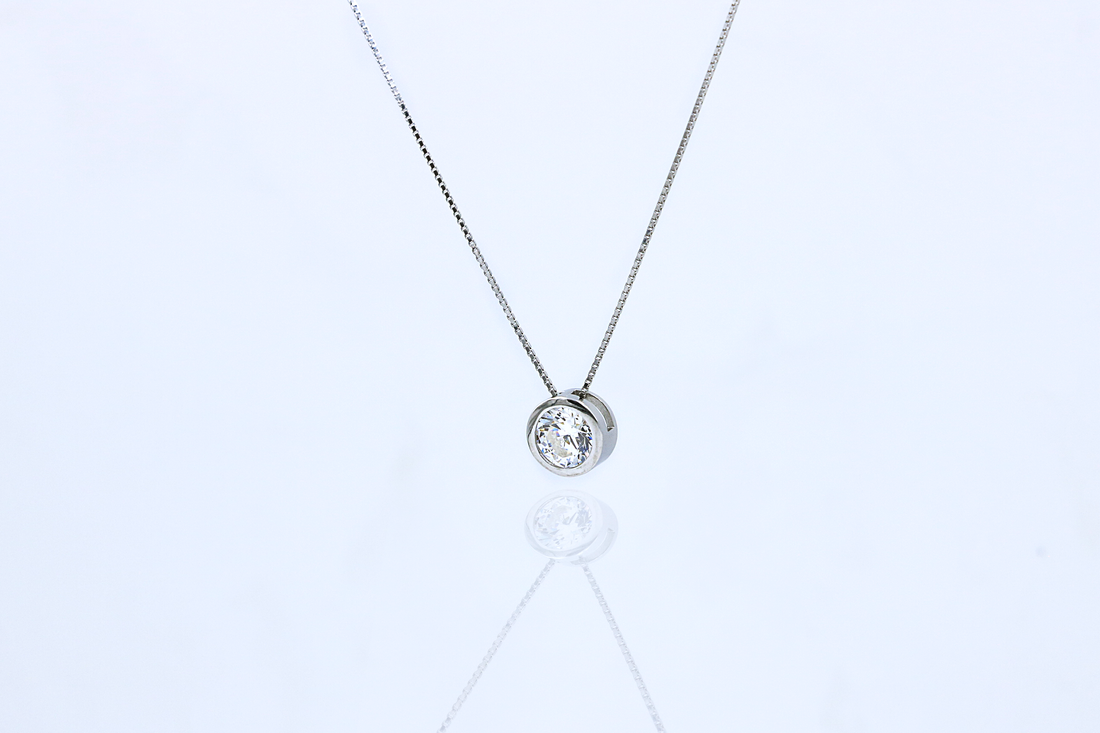 Solara Circle Pendant Chain