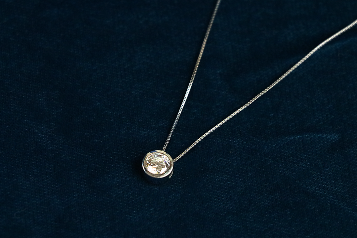 Solara Circle Pendant Chain