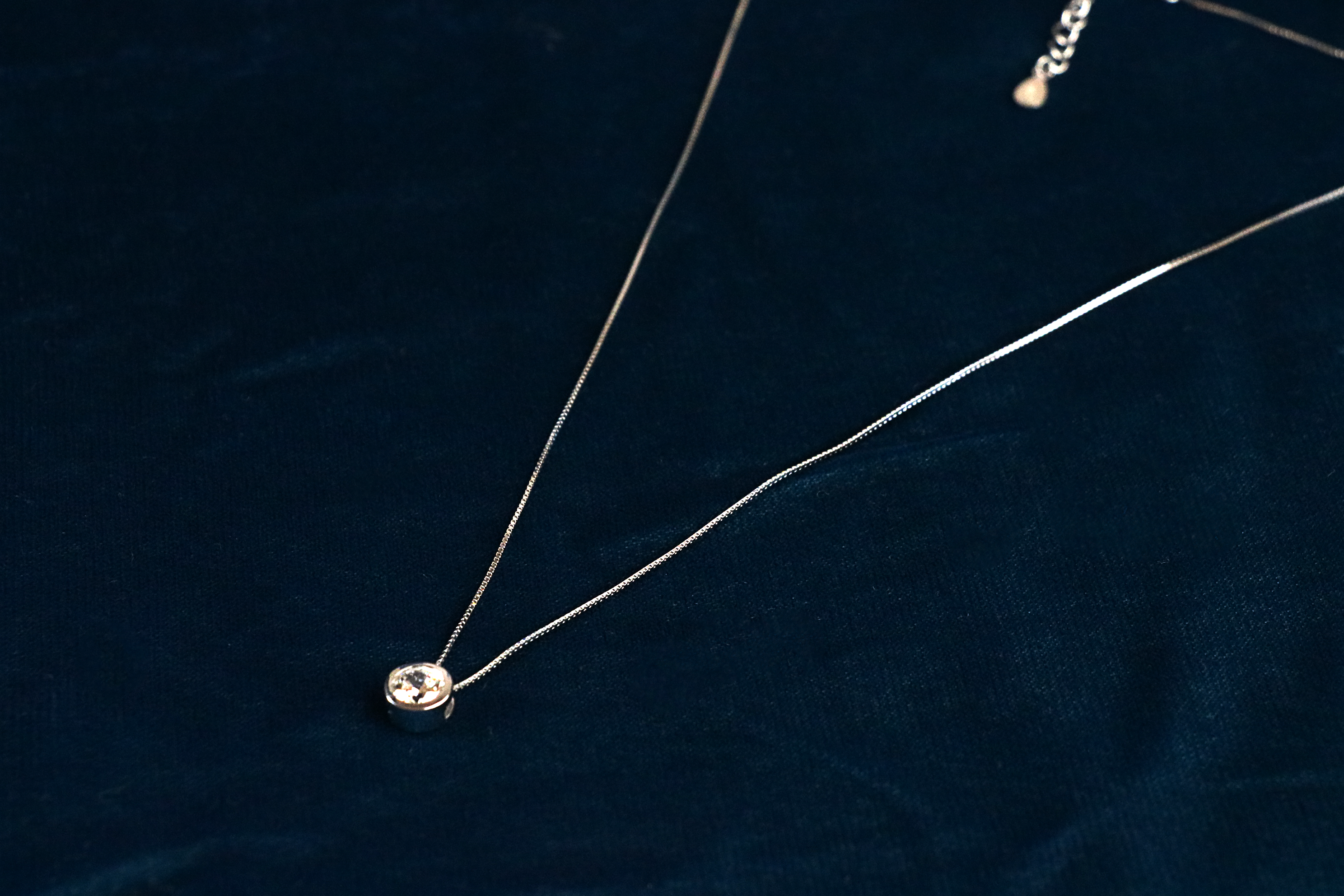 Solara Circle Pendant Chain