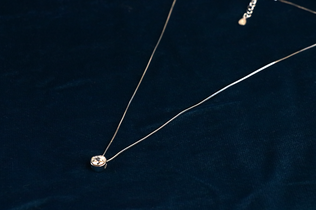 Solara Circle Pendant Chain