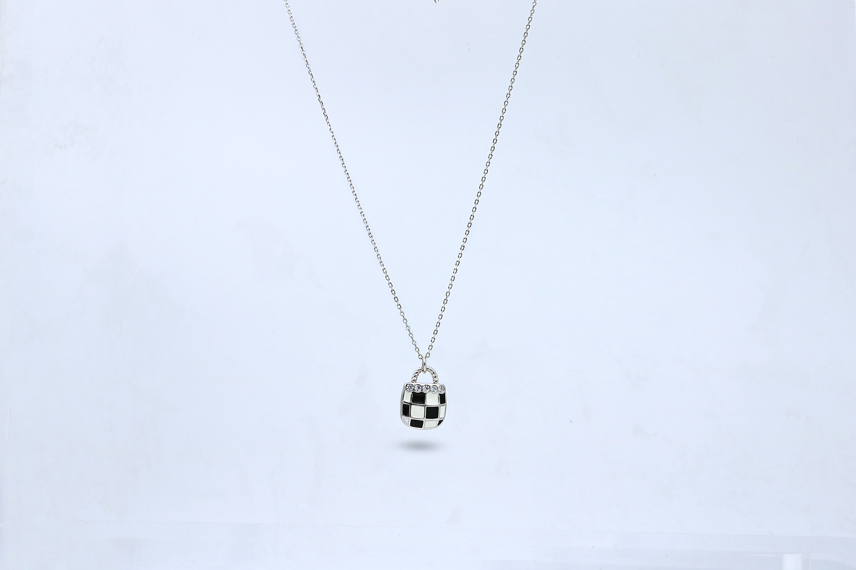 Checkmate Pendant Chain