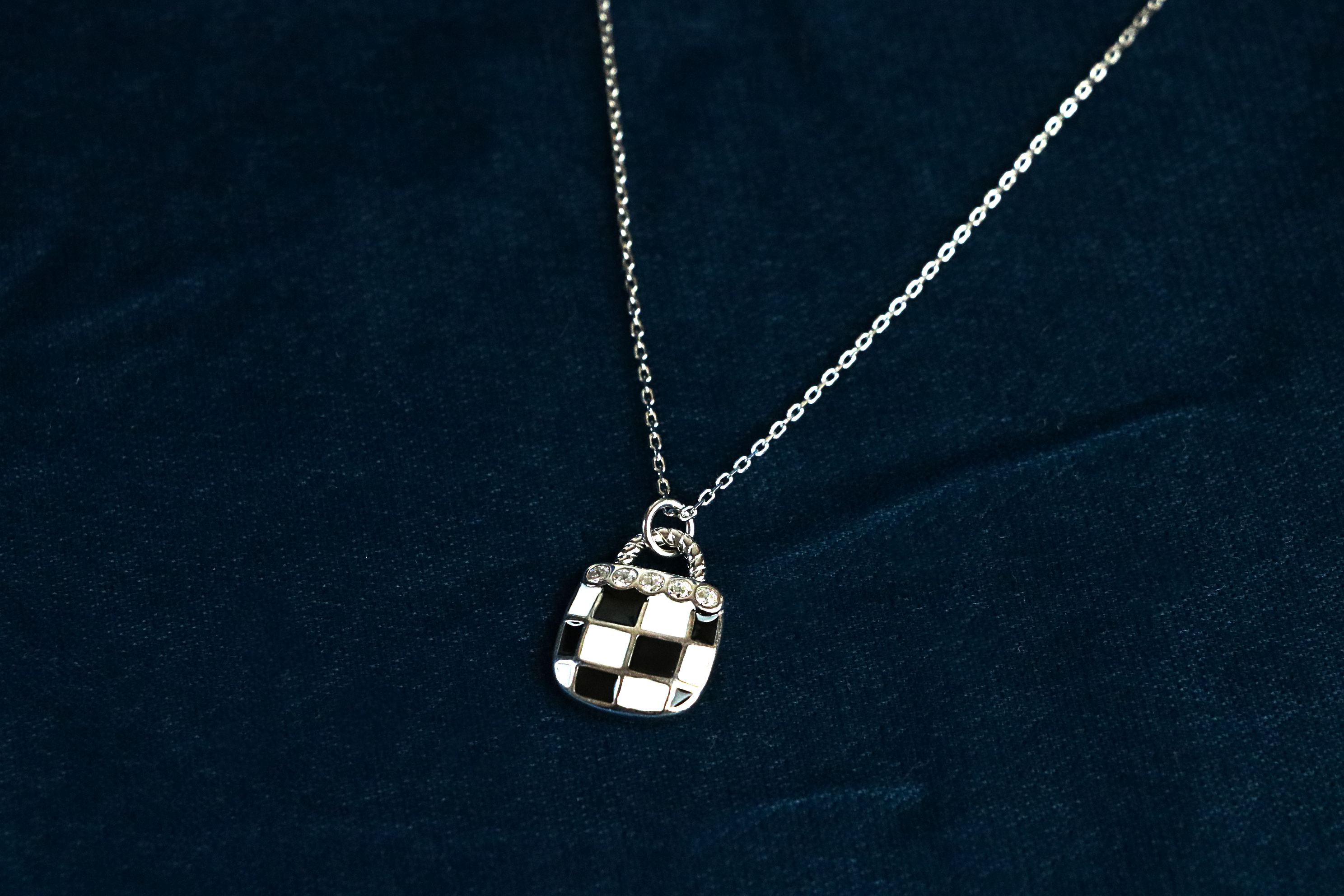 Checkmate Pendant Chain