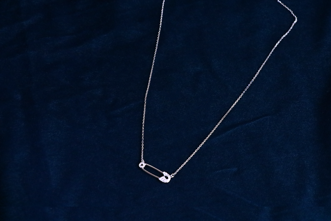 Sleek Pin Pendant Chain