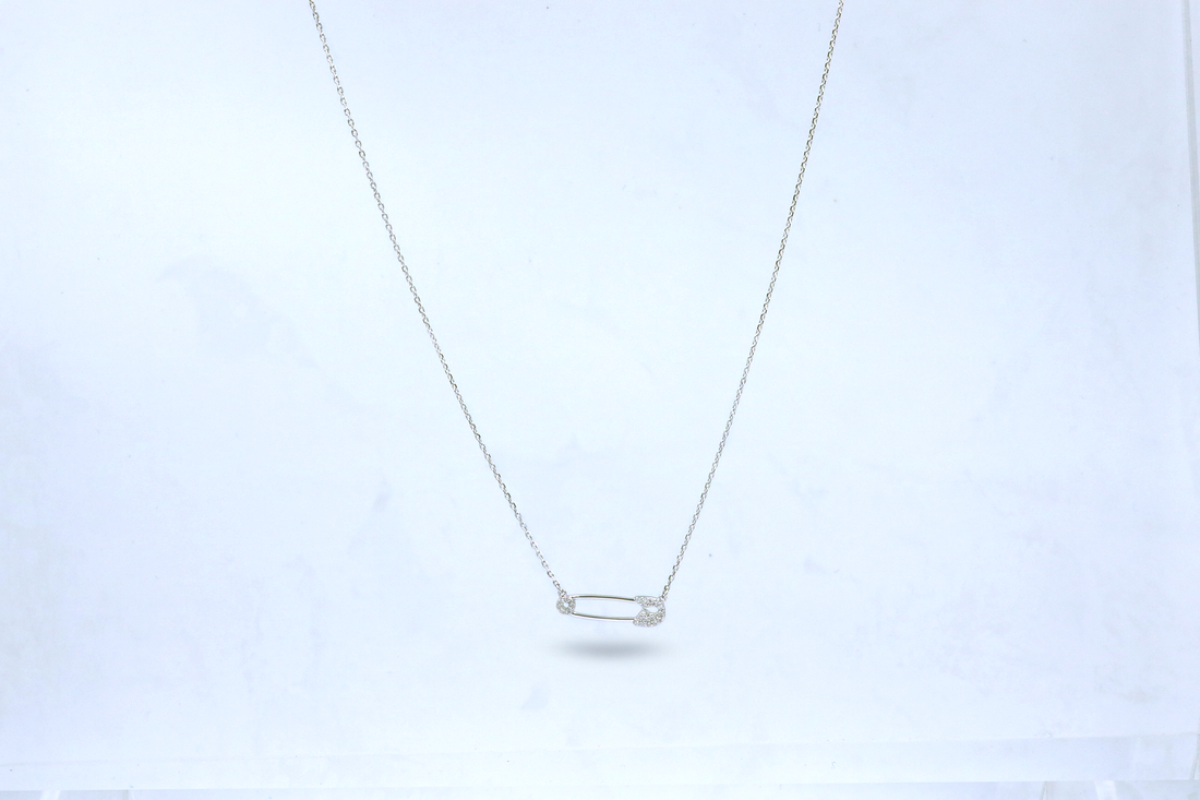Sleek Pin Pendant Chain
