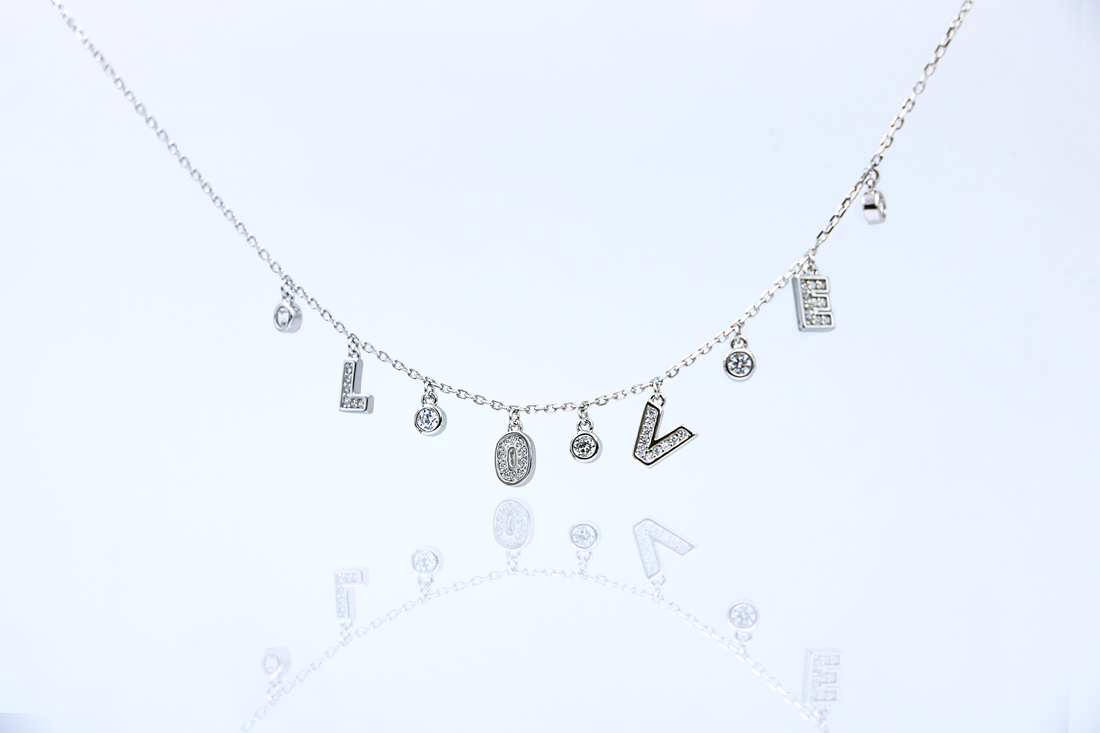 Love Link Pendant Chain