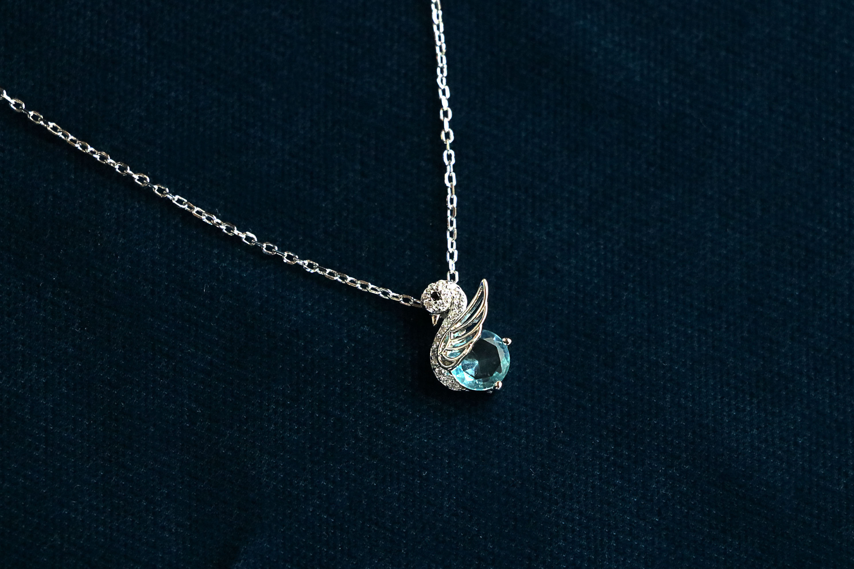 Sky blue Swan Pendant Chain