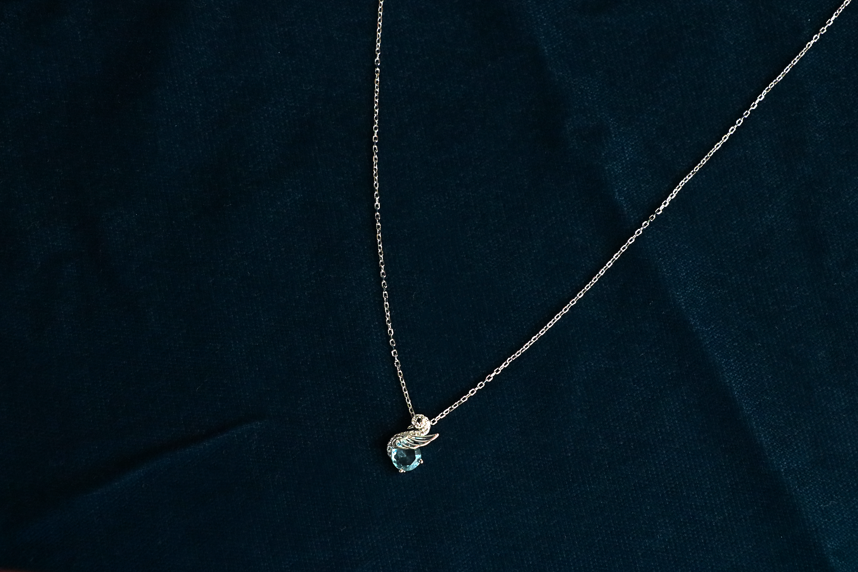 Sky blue Swan Pendant Chain