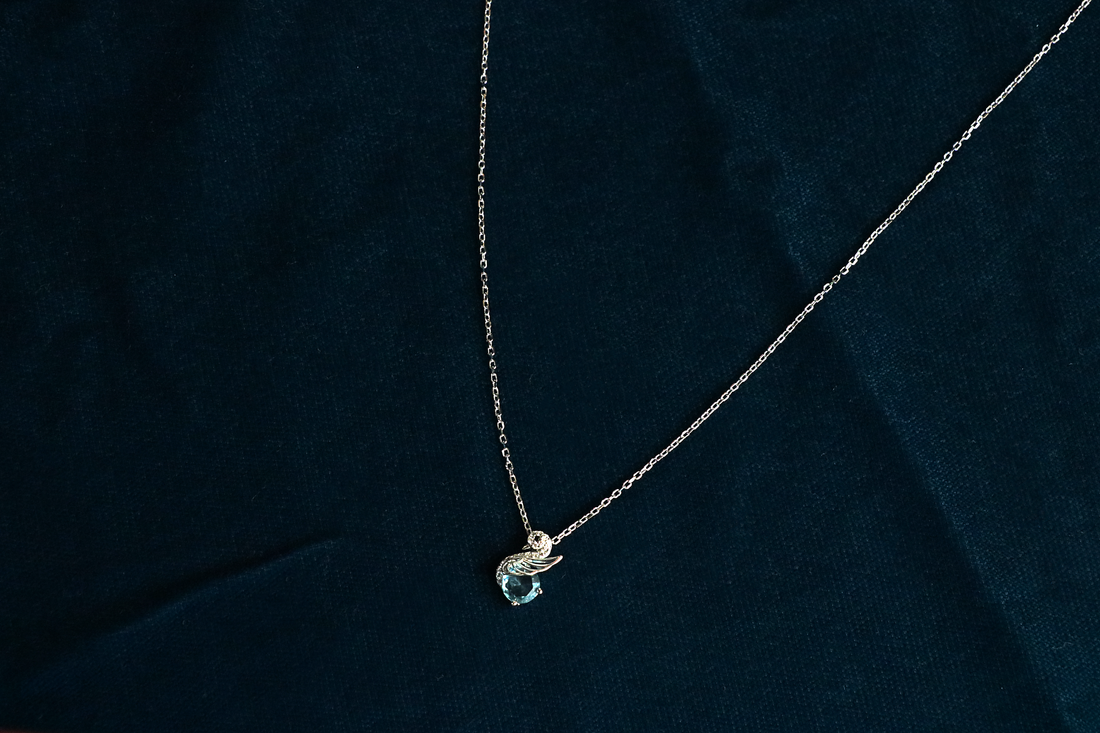 Sky blue Swan Pendant Chain