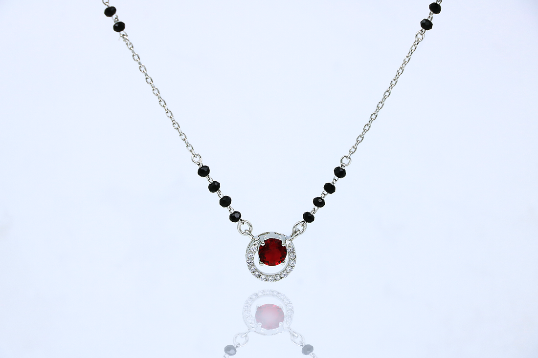 Crimson Halo Pendant Chain