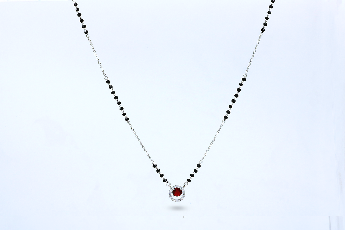 Crimson Halo Pendant Chain