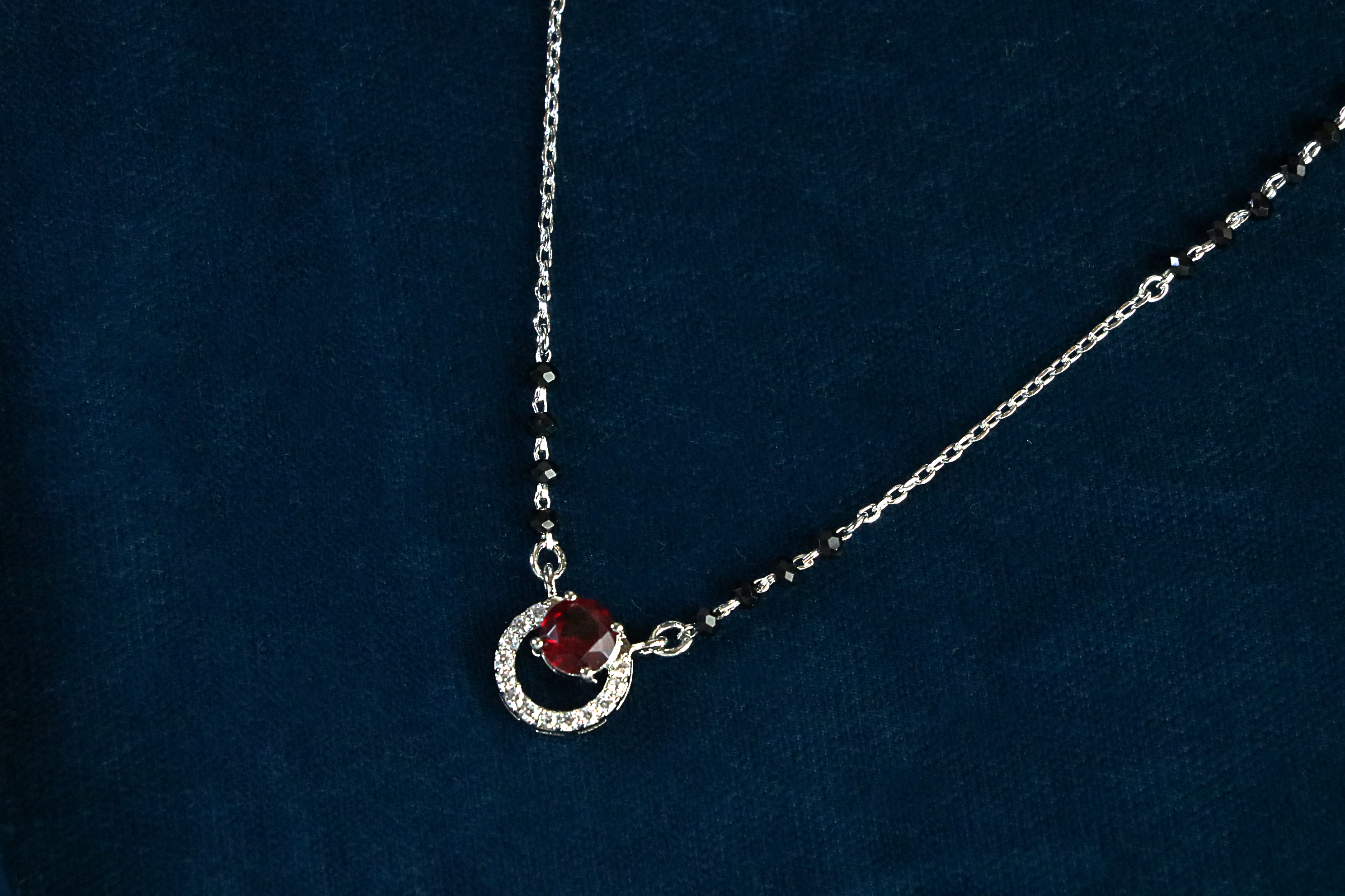 Crimson Halo Pendant Chain