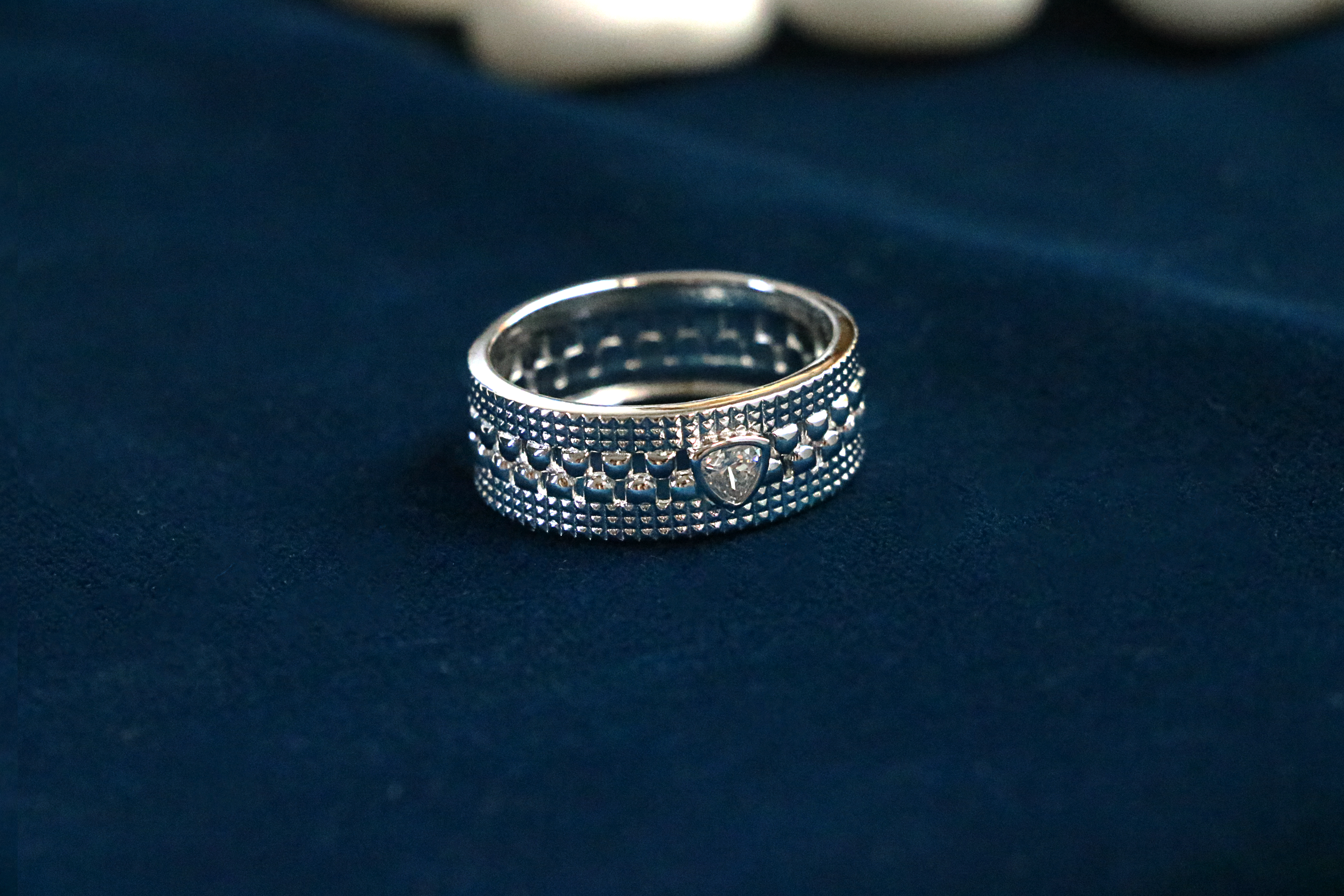 Brickline Crest Ring