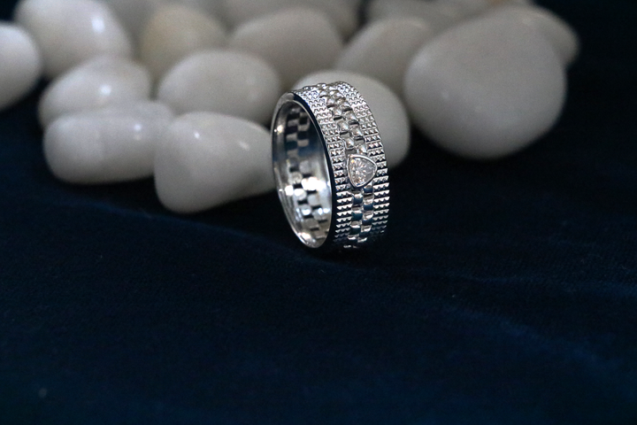 Brickline Crest Ring