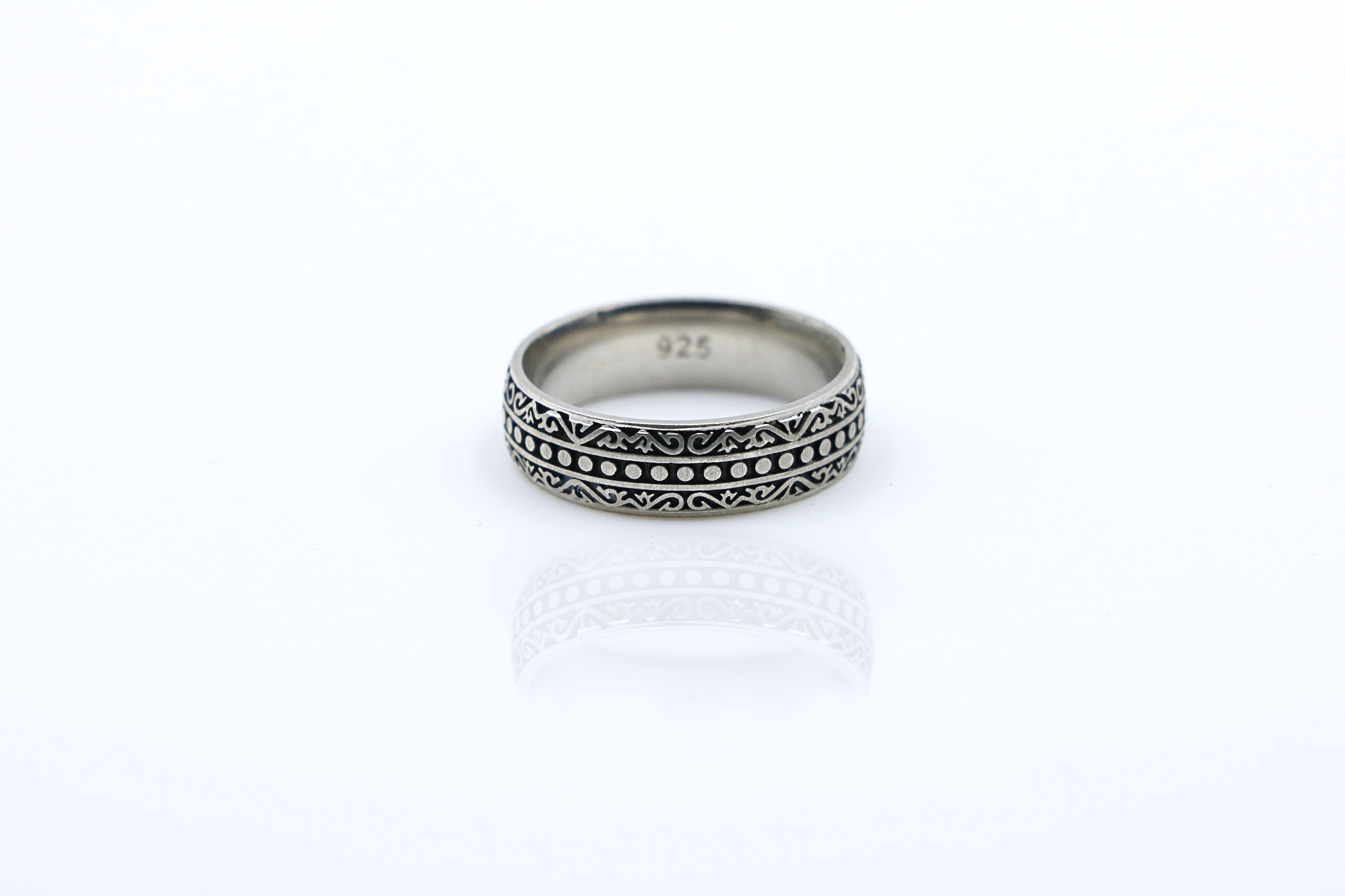 Rajcrest Ring