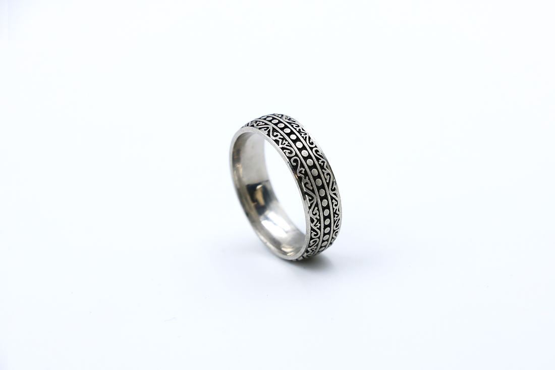 Rajcrest Ring