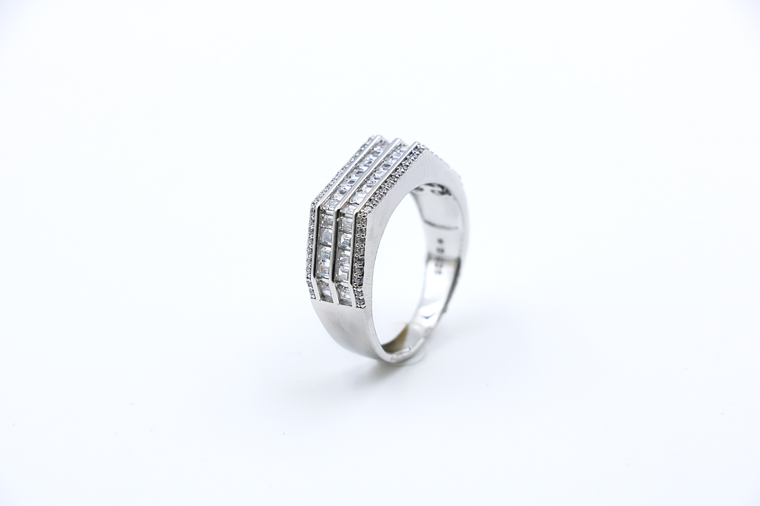 Crownline Ring