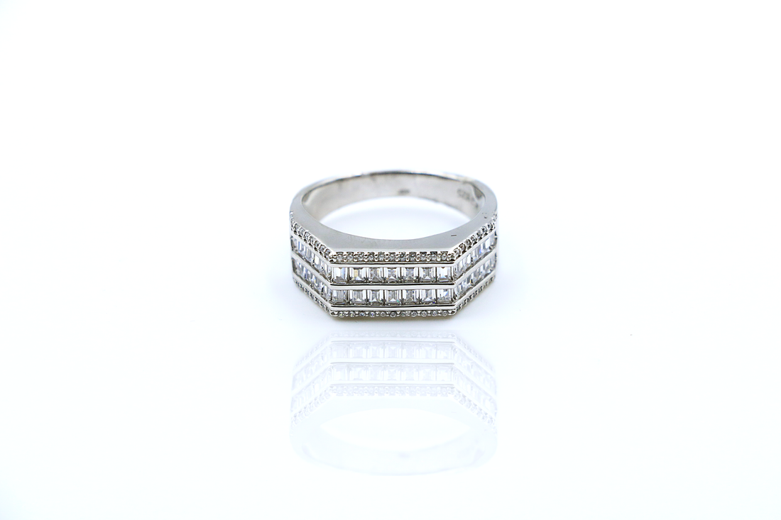 Crownline Ring