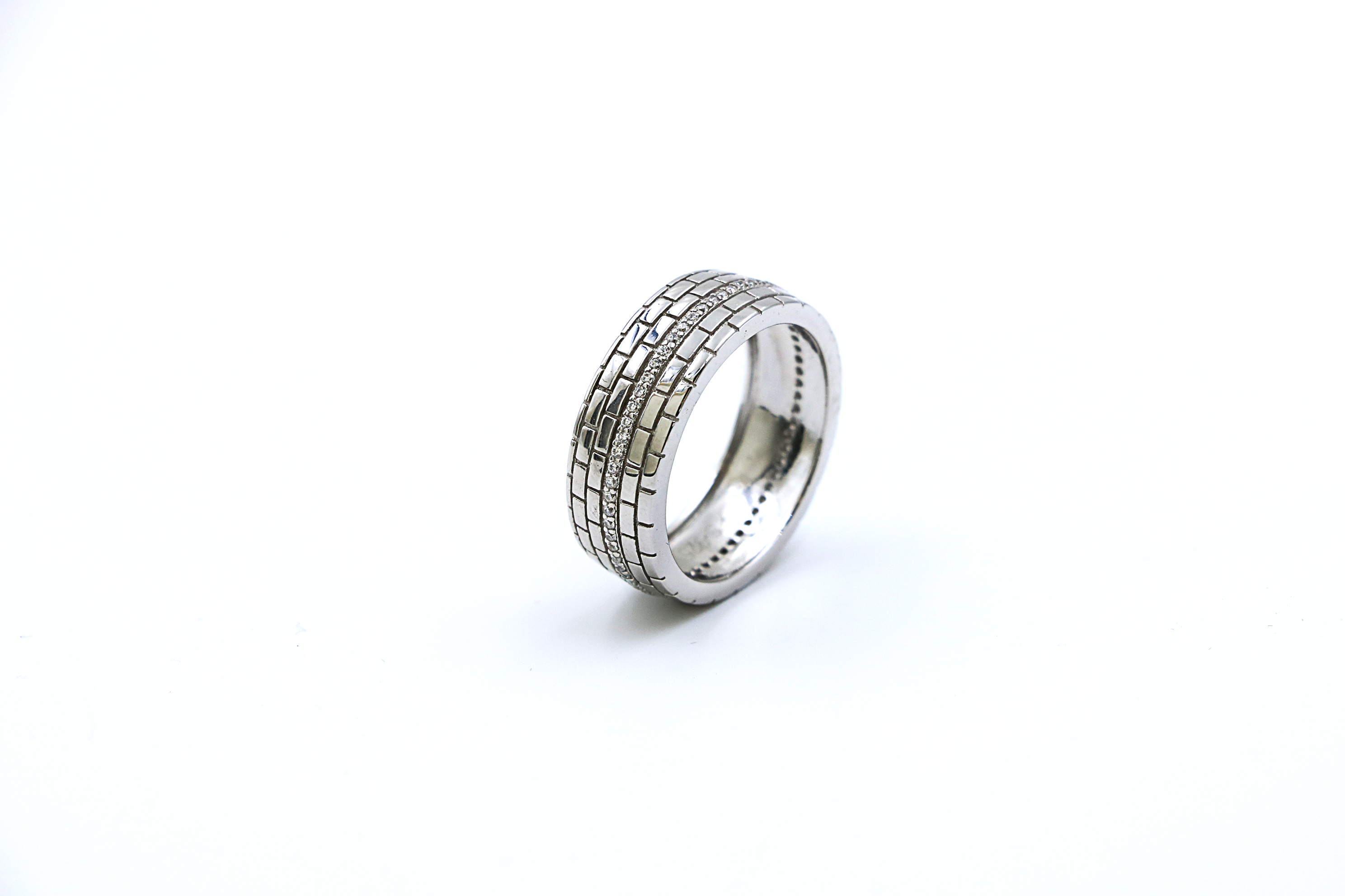 MidDiamond Brick Ring