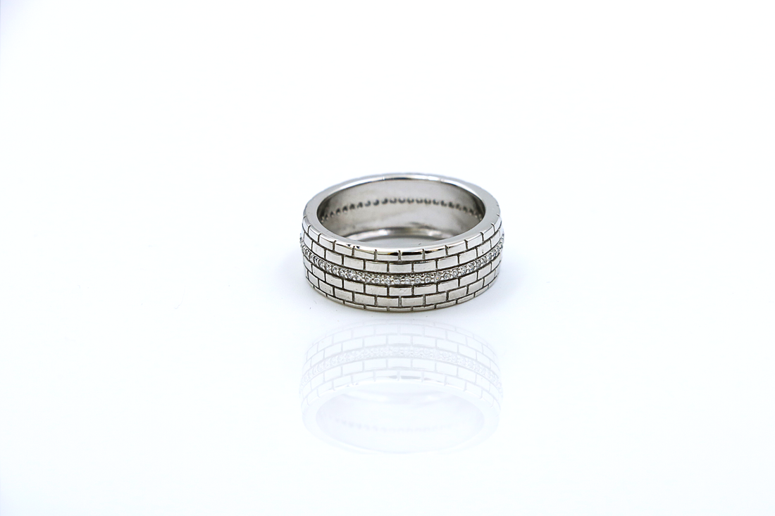 MidDiamond Brick Ring