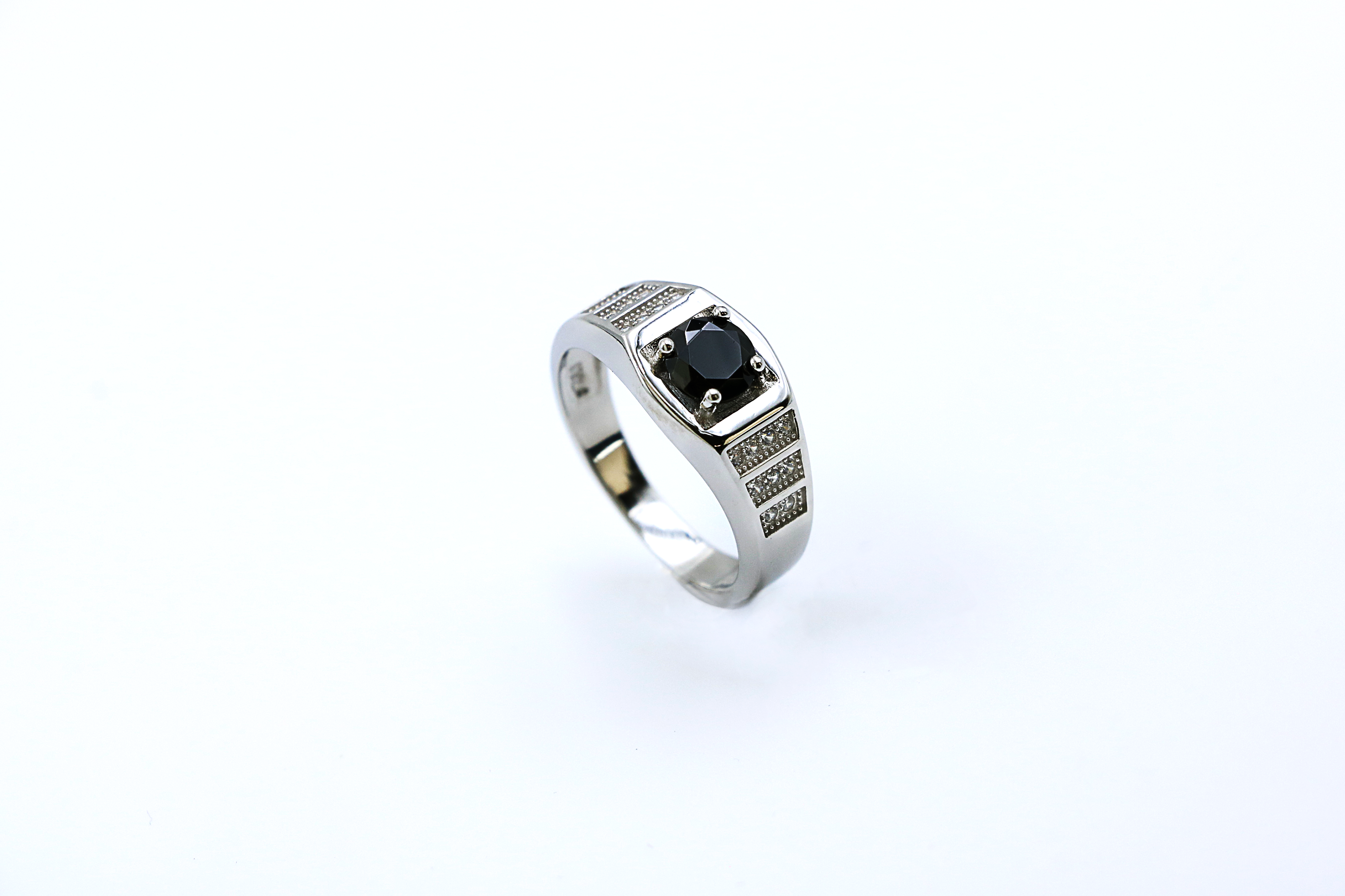 Onyx Core Ring