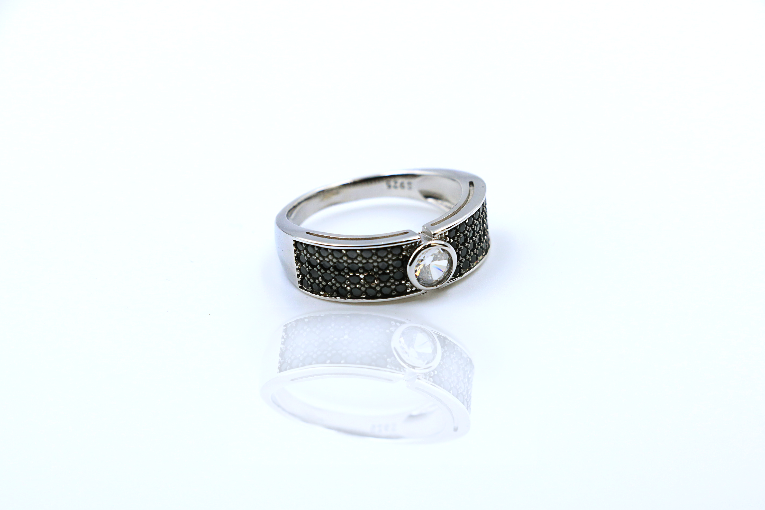 Eclipse Halo Ring
